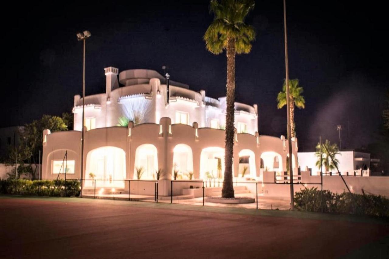 B&B Valentino Luxury Rooms By Salentolimit Porto Cesareo Bagian luar foto