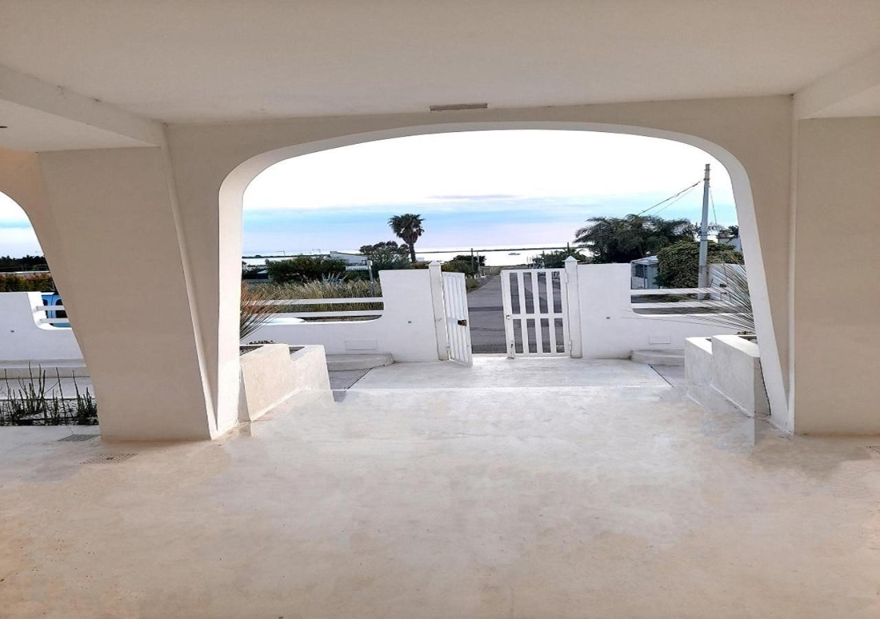 B&B Valentino Luxury Rooms By Salentolimit Porto Cesareo Bagian luar foto